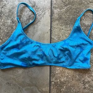 Gently used Triangl top blue floral (size: Large)